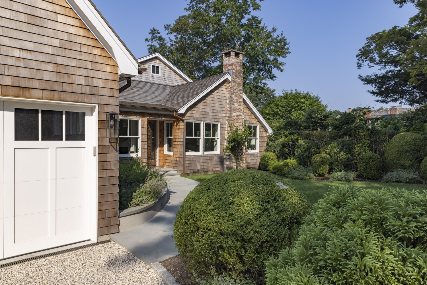 Photo of construction by Ronald Webb Builder.